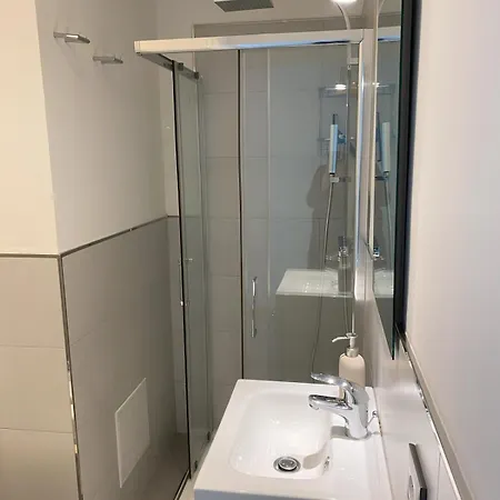 Apartment Front De - Parking Prive - Classe Meuble 3 Etoiles Menton